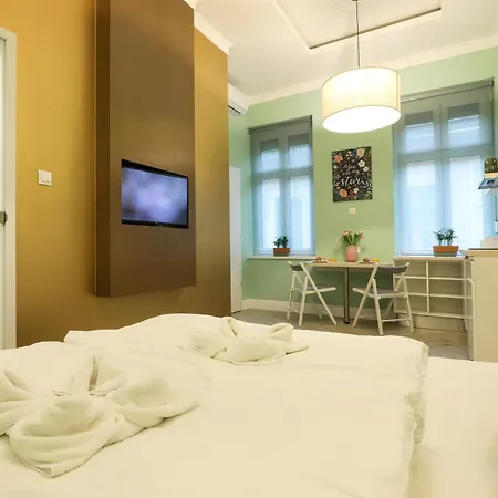 Apartment Ozone Silver&gold *