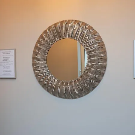 Ozone Silver&gold Apartment