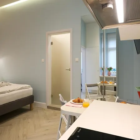 Apartment Ozone Silver&gold